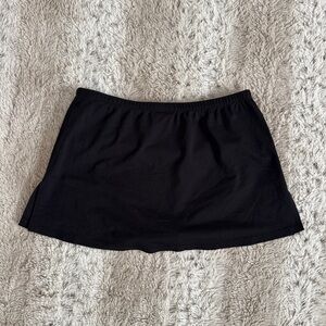 Classic Black Women's Active Skort